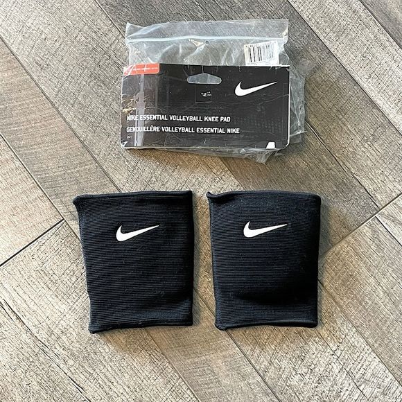 Nike Other - NWT! Nike Essential Volleyball Knee Pads. Unisex Size M/L.